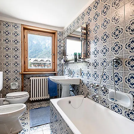 Luxury Apartment- Stunning Mountain View Appartamento